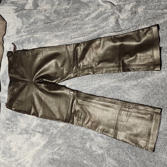 Brown leather pants. Size 6 - Picture 1 of 2